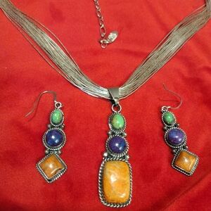 Navajo Liquid Silver 20 Strand And 20" Long.  With Matching Earrings And Pendant